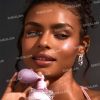 هایلایتر و بادی میست هلو کیتی شیگلم Sheglam مدل Hello kitty