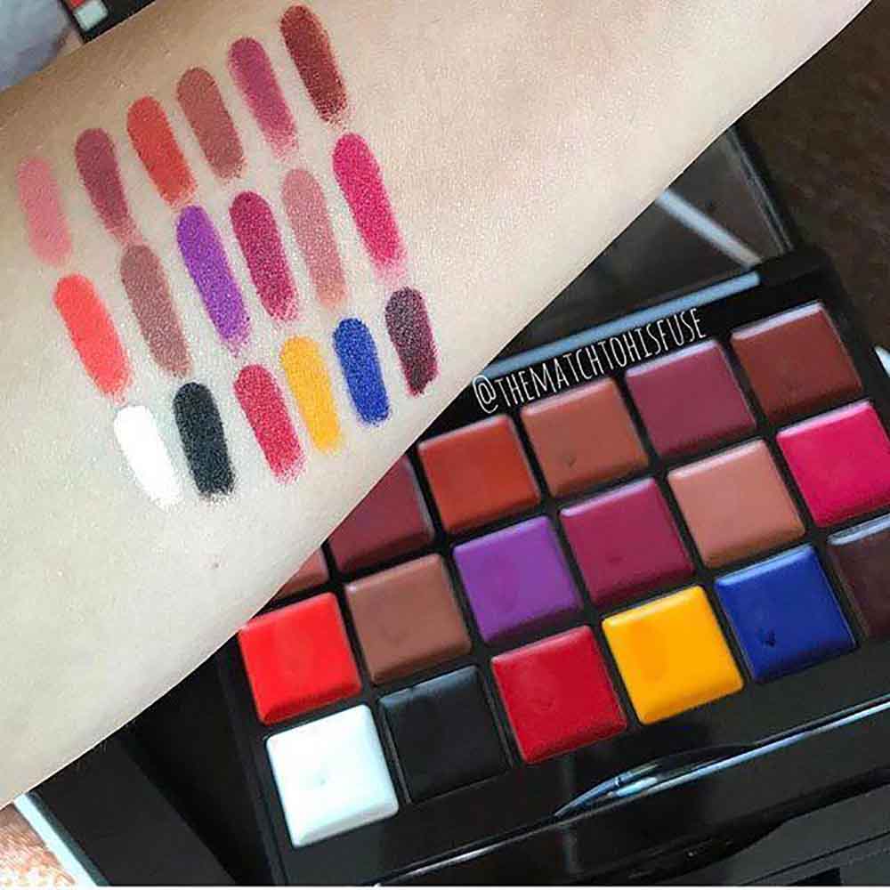 نحوه استفاده پلت رژلب جی کت