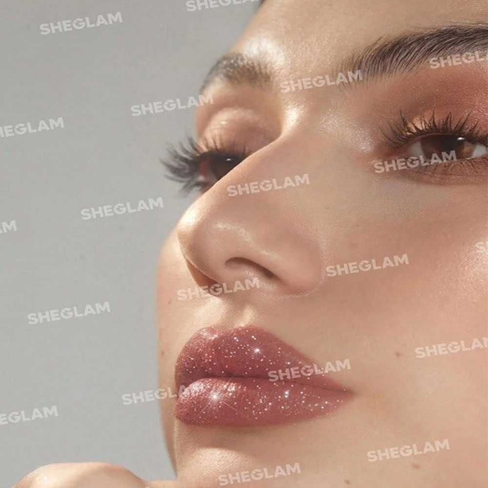 نحوه استفاده از کیت لب گلیتر شیگلم Lip Dazzle